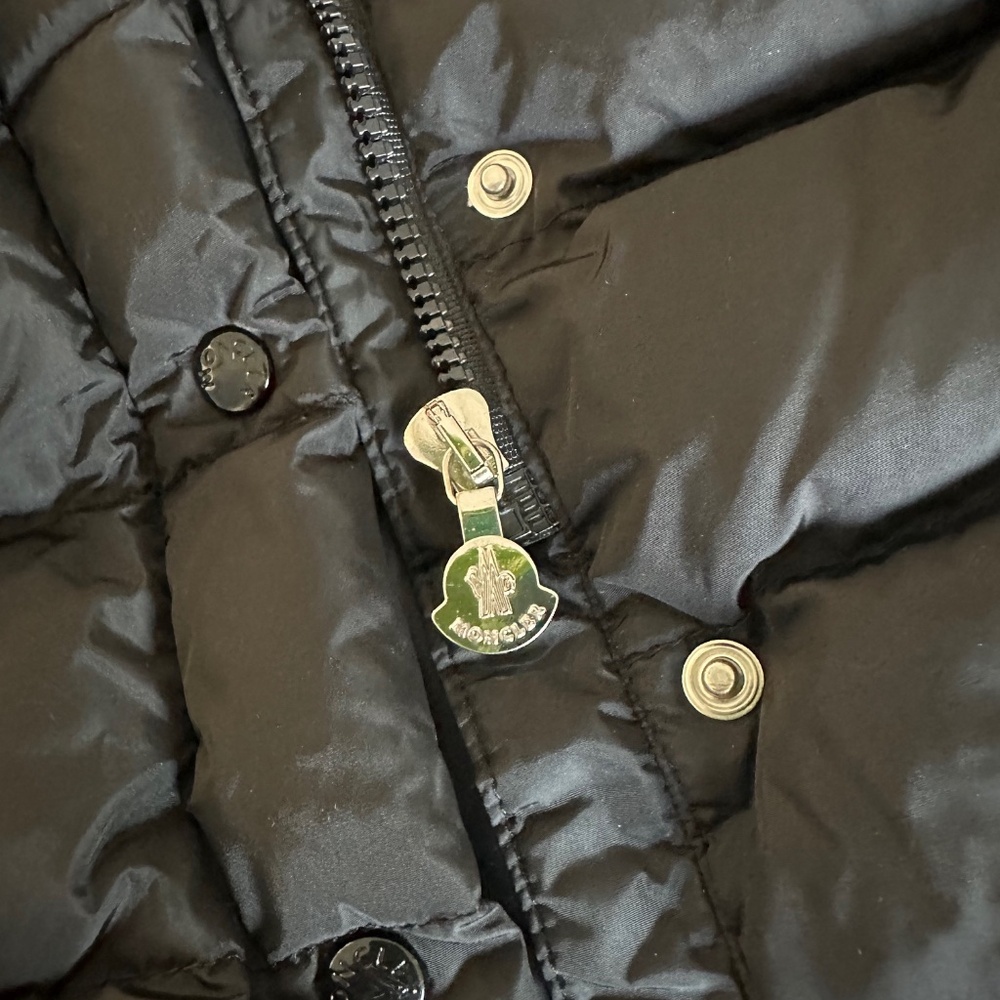 Moncler Kids Girls Puffer Jacket Coat, Black, Real Fur, Size 4 (104 cm) - Picture 7 of 9